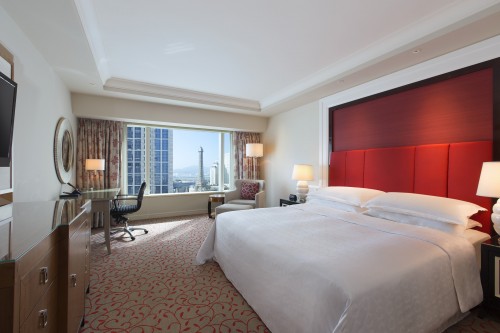 Deluxe King Room at Sheraton Grand Macao Hotel