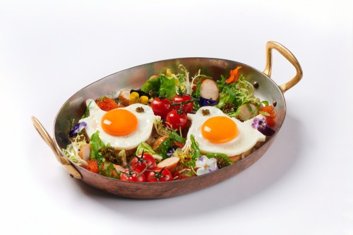 5. Loving Birds Fried Eggs Salad at CDP Cafe 「愛之鳥」鮮蔬煎蛋沙律